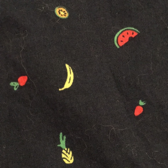 Short sleeve blouse with fruit - Picture 5 of 6